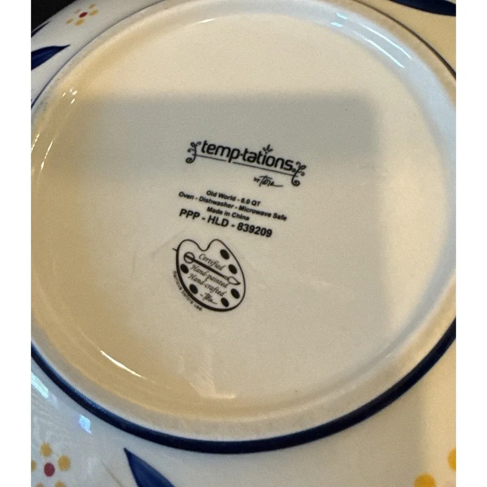Temptations Old World Blue Floral Vivid Large Serving Salad Bowl 6 Quart‎
